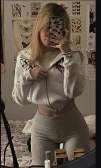 Лера сучка
