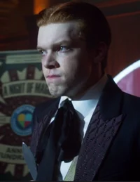 Jerome Valeska 01