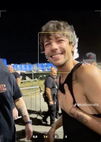 2023-Louis Tomlinson