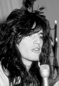 Tommy Lee 