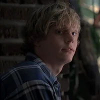 Tate Langdon 
