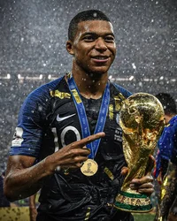 Mbappe-Rival