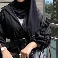 02 Thea Radea