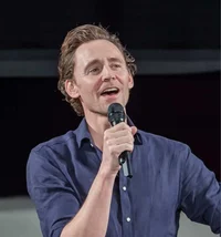 Tom Hiddleston