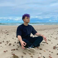 Милс Кел Антон Щур