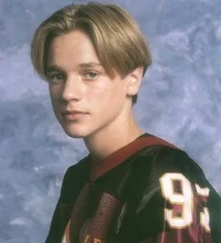 Devon Sawa 