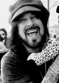 Nikki Sixx - Dad