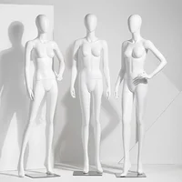 Mannequins 