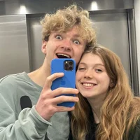 Tommyinnit And Molly