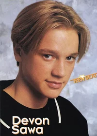 Devon Sawa 
