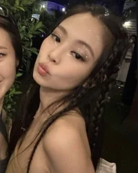 Jennie 