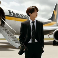 Jungkook piloto