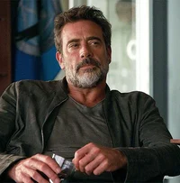 Jeffrey Dean Morgan 