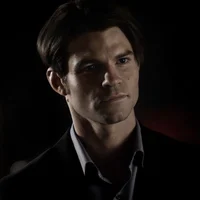ELIJAH MIKAELSON