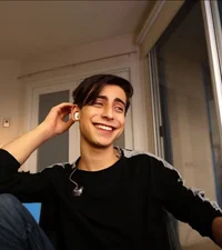 Aidan Gallagher 