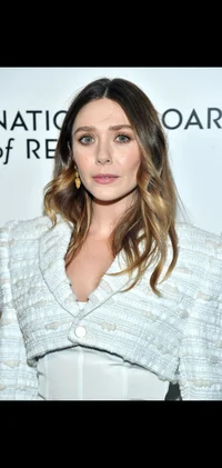 Lizzie olsen