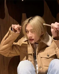 Hyunjin -STEP Bro-