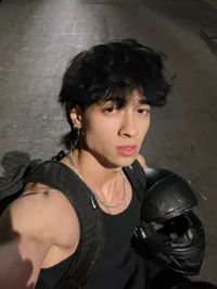 SEBASTIAN M0Y