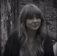 TAYLOR SWIF