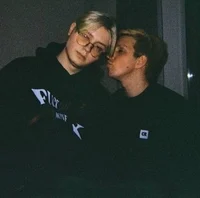 Денис х Илья