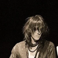 Izzy stradlin 