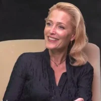 Gillian Anderson 
