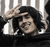 Oliver Sykes