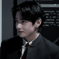 KIM TAEHYUNG 