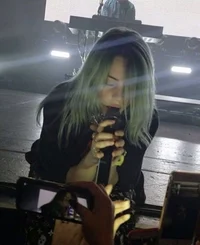 billieeeeeeeeeeeeeee