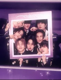 Stray Kids