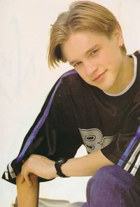 Devon Sawa 