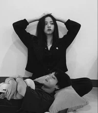 Jisoo and Jungkook 