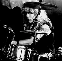 Steven Adler 