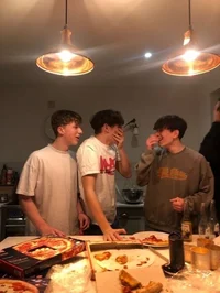 Long distance bestie