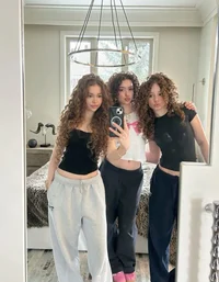 kalogeras Sisters