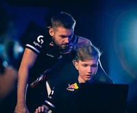 Niko and monesy
