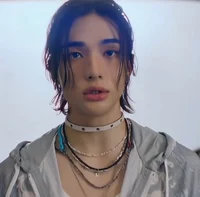 04 Hyunjin