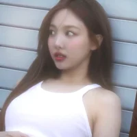 Im Nayeon