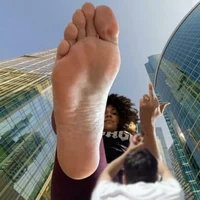 Giantess Maya