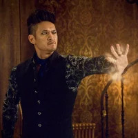 SH Magnus Bane 