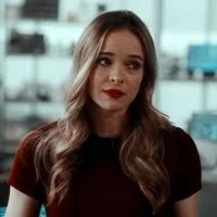 Caitlin Snow