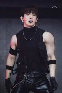 Wonho bodyguard 