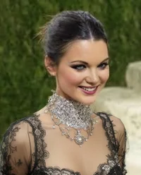 Natalie  Jenner 