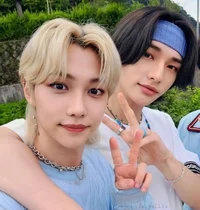 Stray Kids