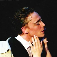 TOM HIDDLESTXN
