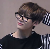 Taehyung nerd