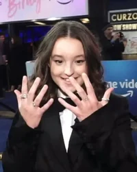 Bella Ramsey 