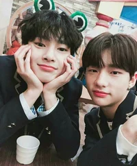 Hyunjin y jeongin 