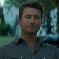 Glen Powell