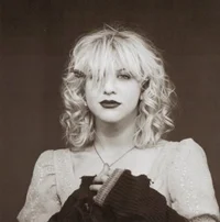 COURTNEY LOVE